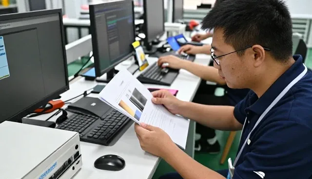 直播运营直播运营：选、用、管三步走